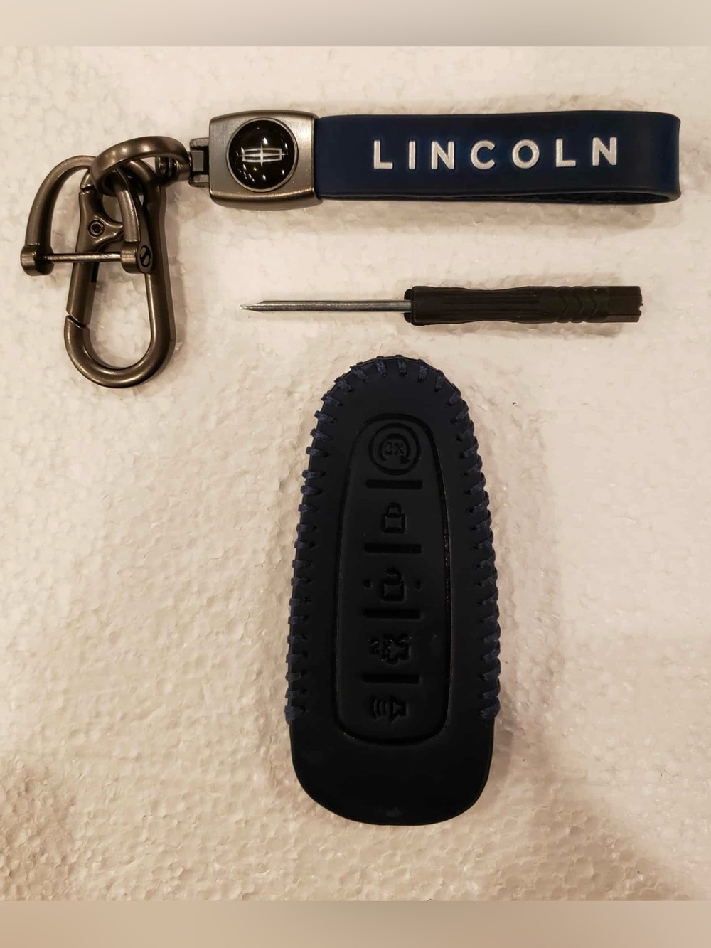 LINCOLN Navy Blue & Silver Leather Dark Gray Keychain & Car Key Fob Case Cover